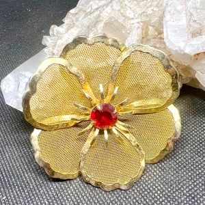 Vintage Mid Century Modern Large Gold Mesh Flower Brooch with Red stone